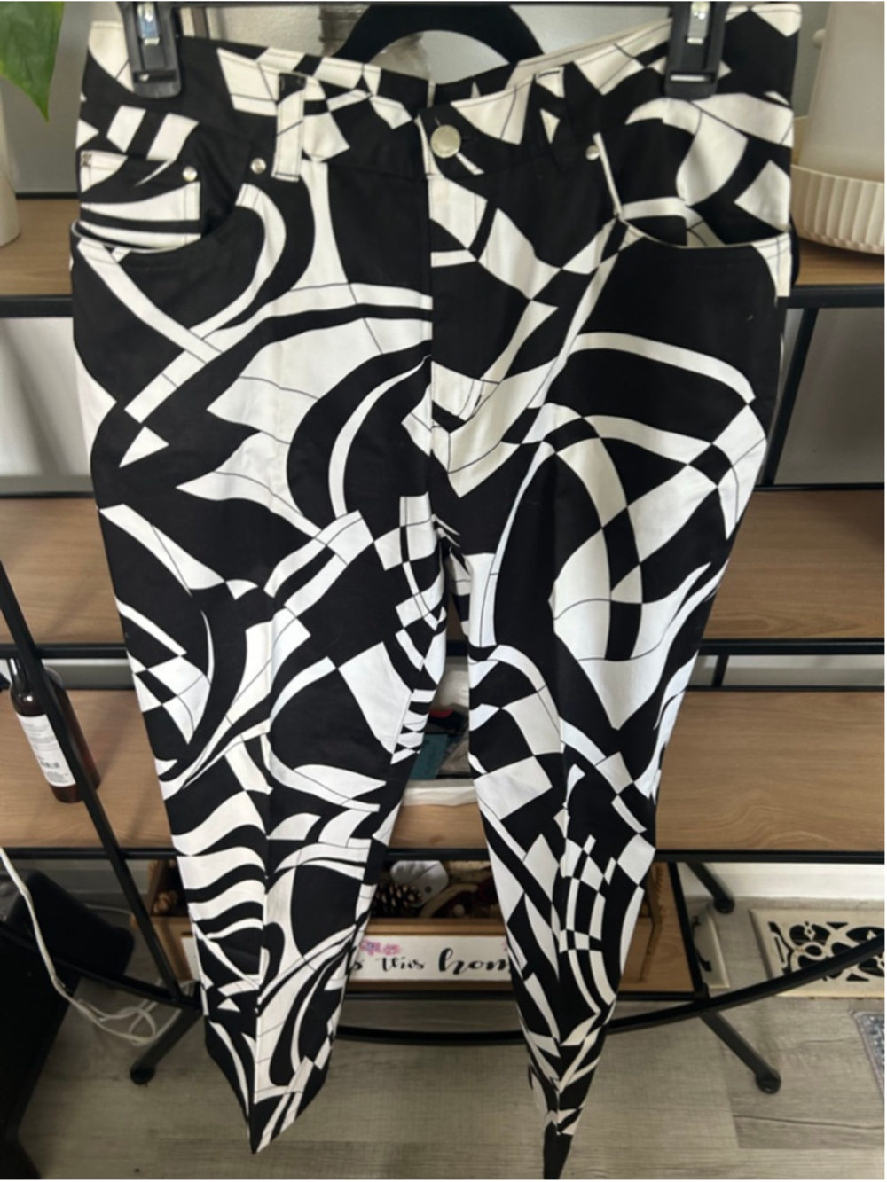 Women's Jones New York Country Ankle & Cropped Pants 10 Black White